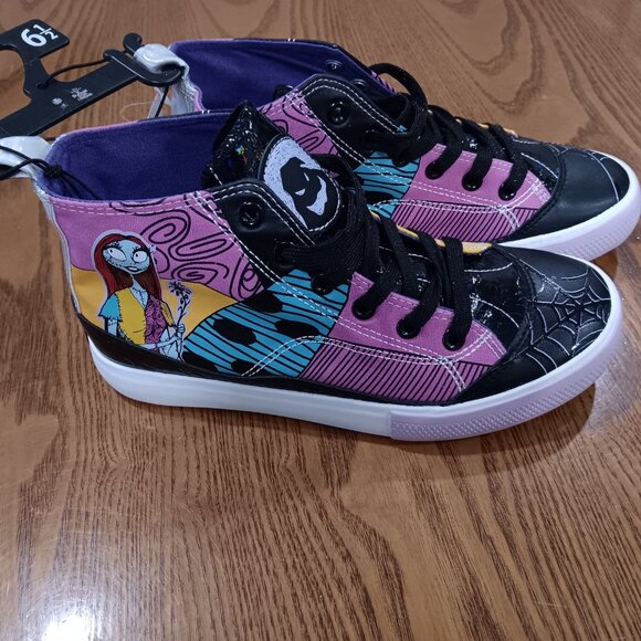 Disney Tim Burton's The Nightmare Before Christmas high top sneakers size 6 1/2 - Picture 2 of 5